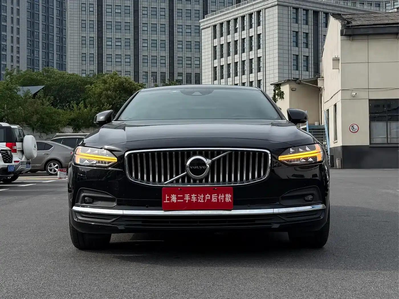 2021 Volvo S90 B5 Inscription Luxury Edition — миниатюра 1