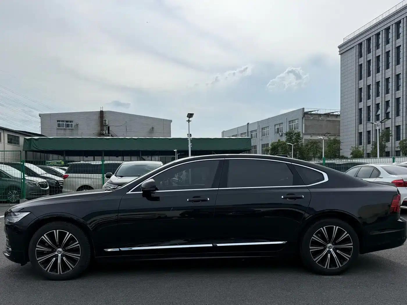 2021 Volvo S90 B5 Inscription Luxury Edition — миниатюра 22