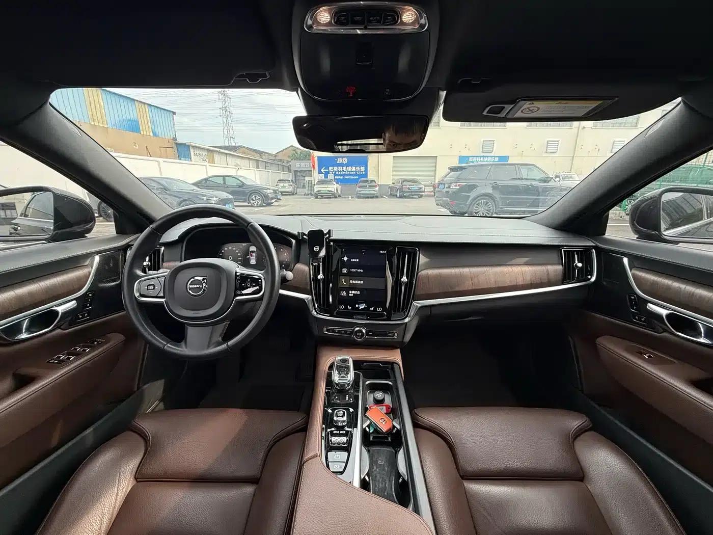 2021 Volvo S90 B5 Inscription Luxury Edition — миниатюра 4