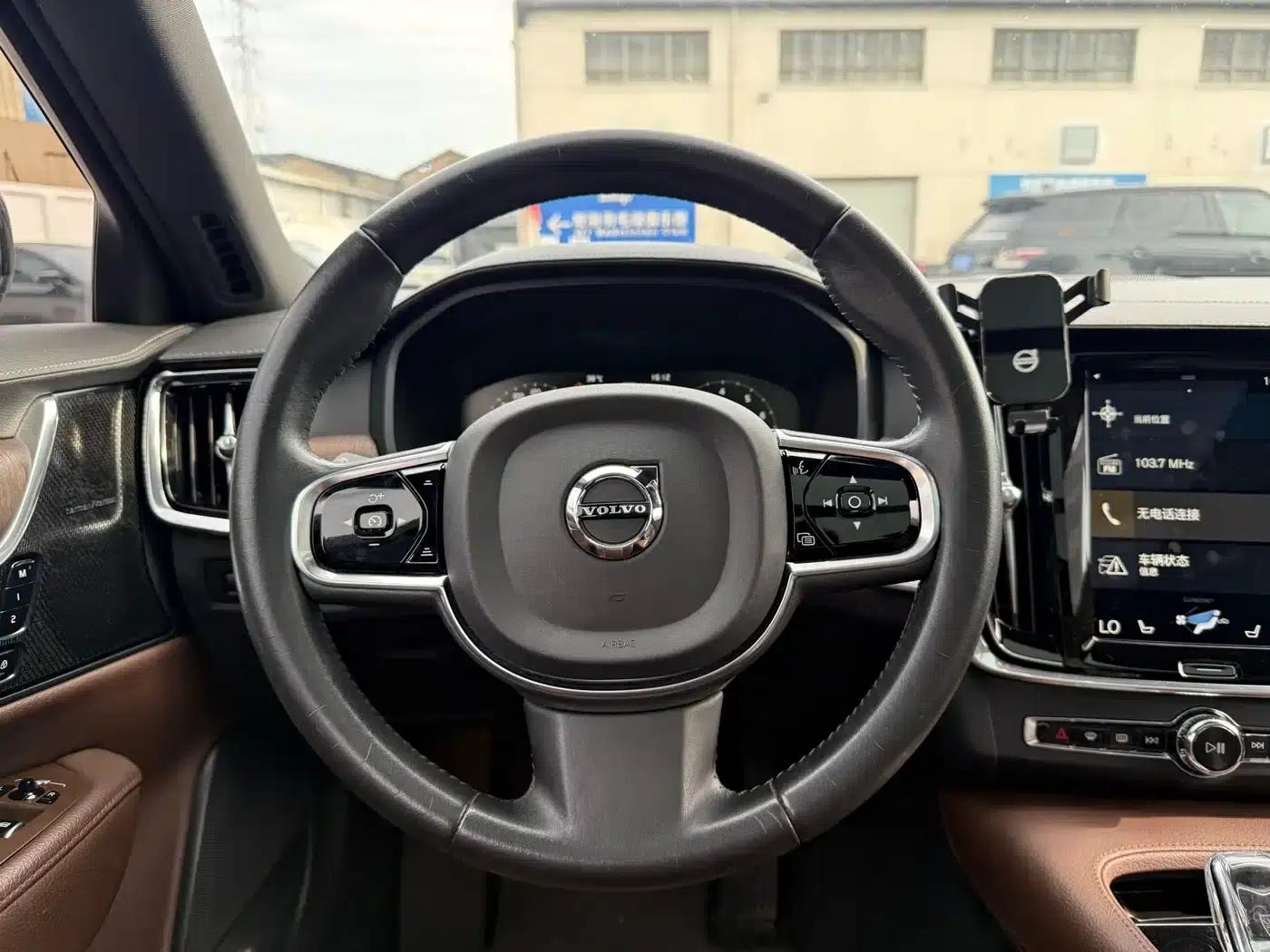 2021 Volvo S90 B5 Inscription Luxury Edition — миниатюра 5