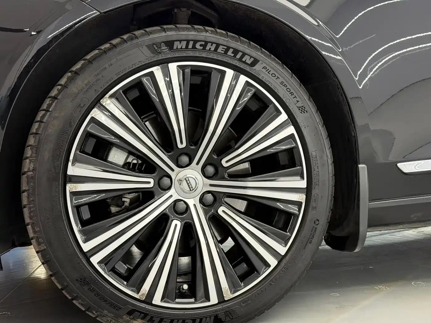 2024 Volvo S90 B5 Inscription Luxury Edition — миниатюра 13