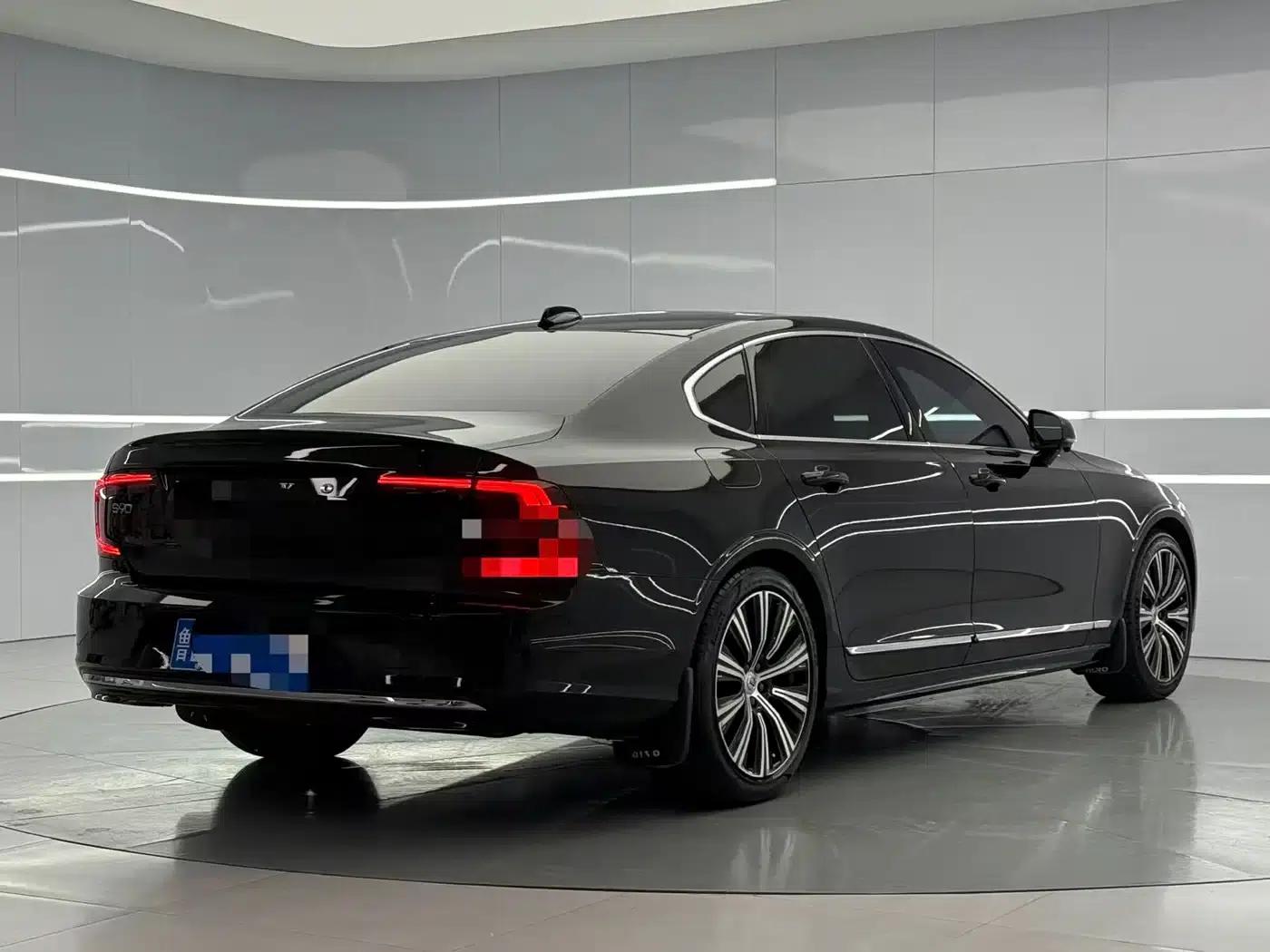 2024 Volvo S90 B5 Inscription Luxury Edition — миниатюра 15