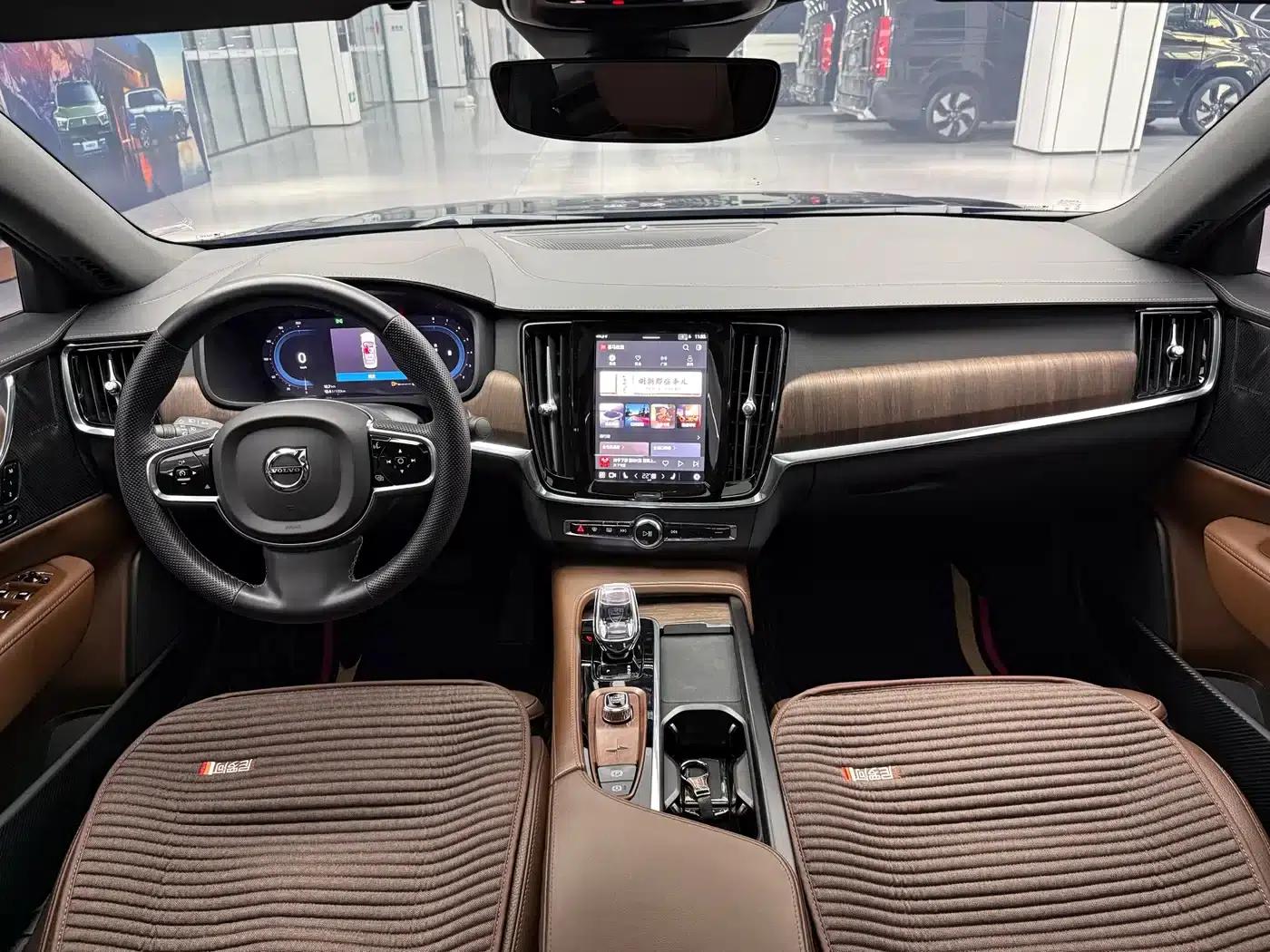 2024 Volvo S90 B5 Inscription Luxury Edition — миниатюра 4