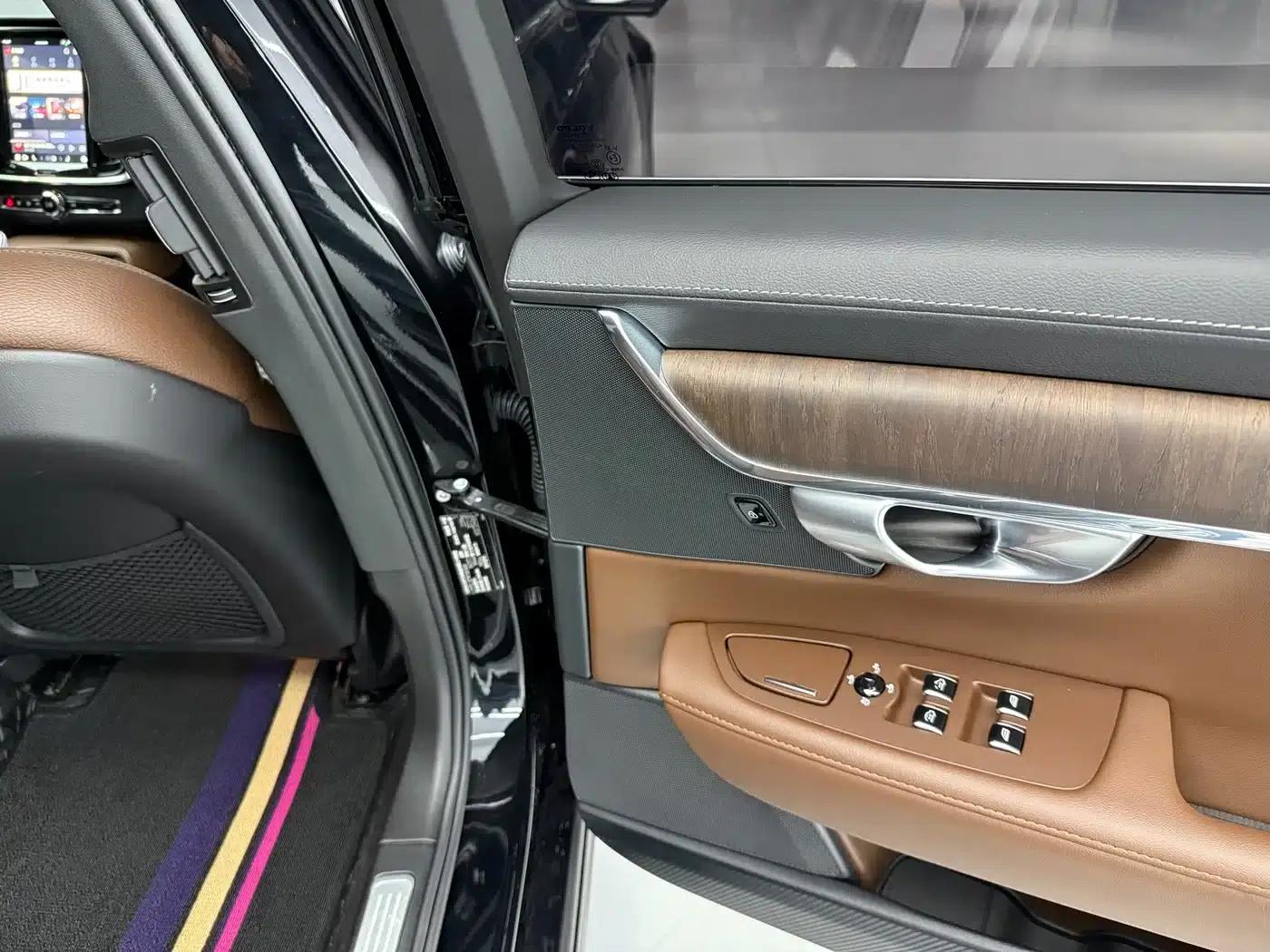 2024 Volvo S90 B5 Inscription Luxury Edition — миниатюра 5