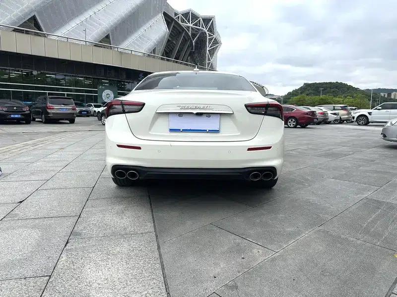 2021 Ghibli 2.0T Edge Edition — миниатюра 4