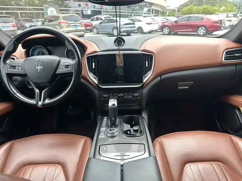 2021 Ghibli 2.0T Edge Edition — миниатюра 5