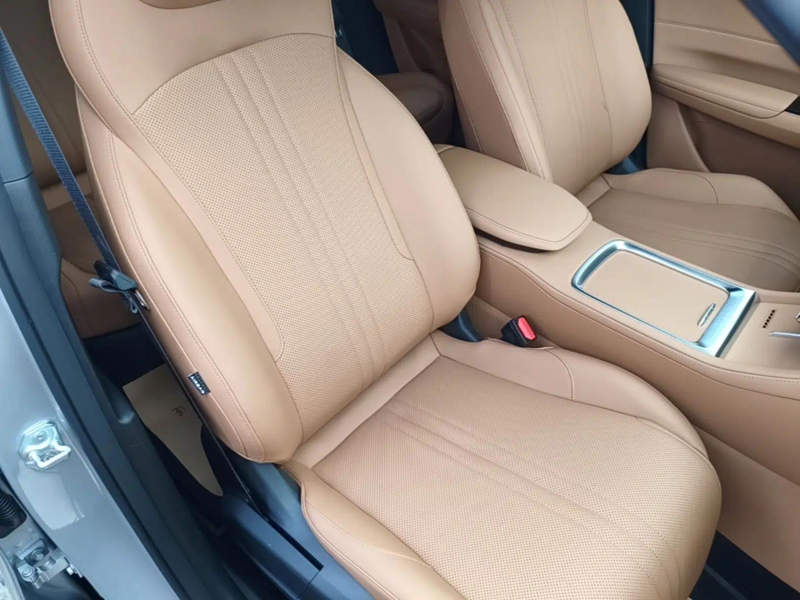 Geely Galaxy L7 2025 EM-i 115km Exploration+ Edition — миниатюра 19