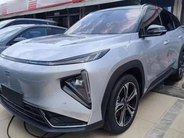 Geely Galaxy L7 2025 EM-i 115km Exploration+ Edition
