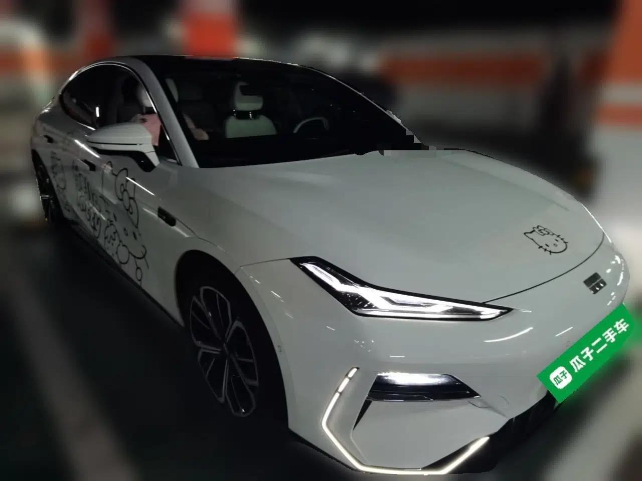 Geely Galaxy E8 2025 575 km Exploration Intelligent Driving Edition — миниатюра 3