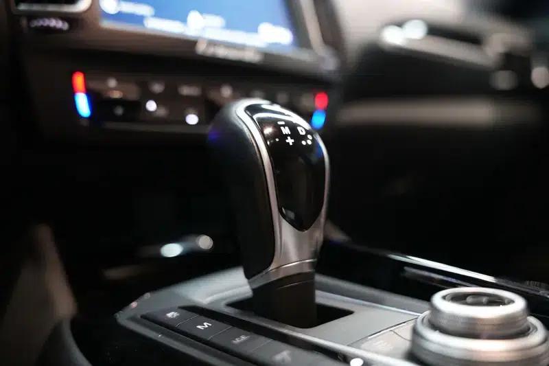 2018 Levante 3.0T Automatic AWD 5-seater — миниатюра 19