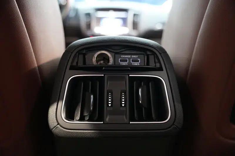 2018 Levante 3.0T Automatic AWD 5-seater — миниатюра 10