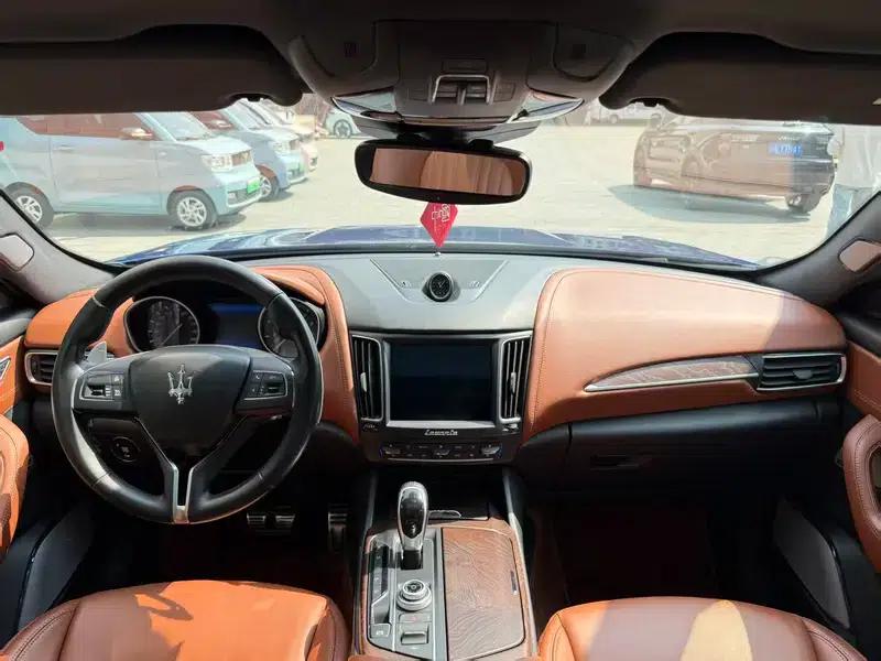 2016 Levante 3.0T — миниатюра 11
