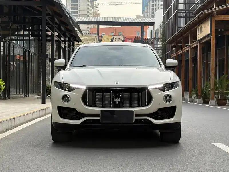 2019 Levante 3.0T 350Hp Standard Edition (China V Emission Standard) — миниатюра 2