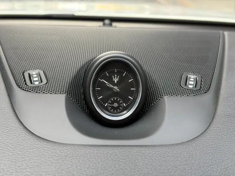 2019 Levante 3.0T 350Hp Standard Edition (China V Emission Standard) — миниатюра 11