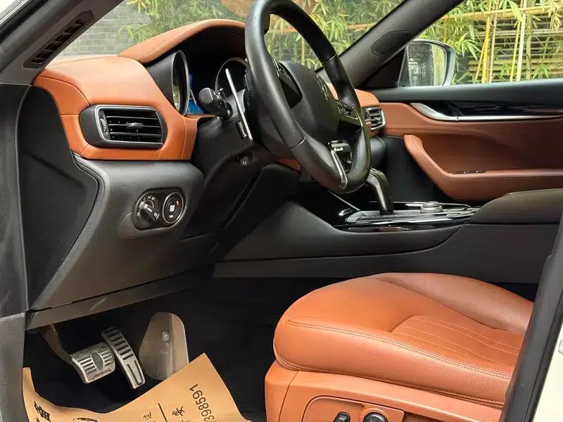 2019 Levante 3.0T 350Hp Standard Edition (China V Emission Standard) — миниатюра 15