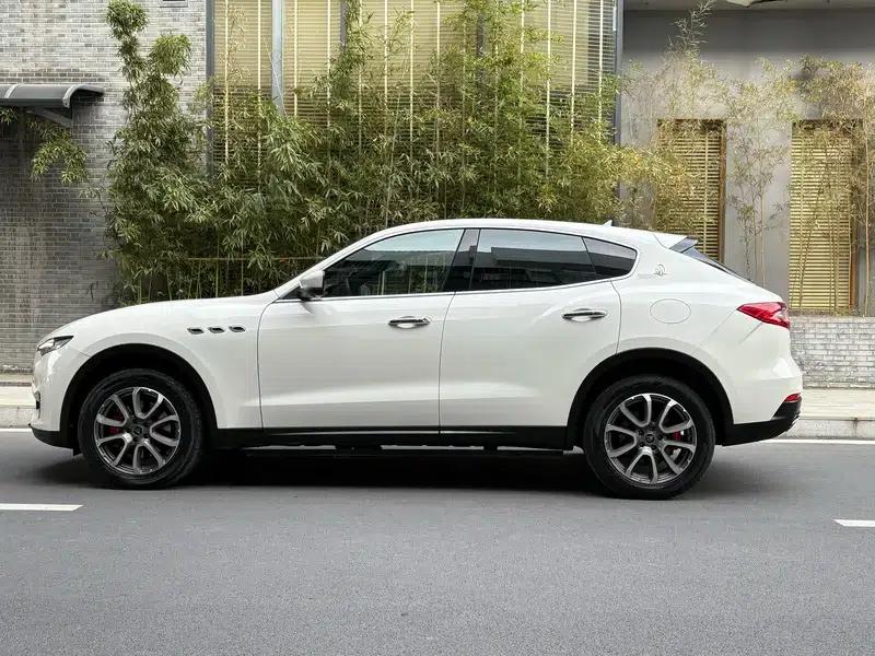2019 Levante 3.0T 350Hp Standard Edition (China V Emission Standard) — миниатюра 4