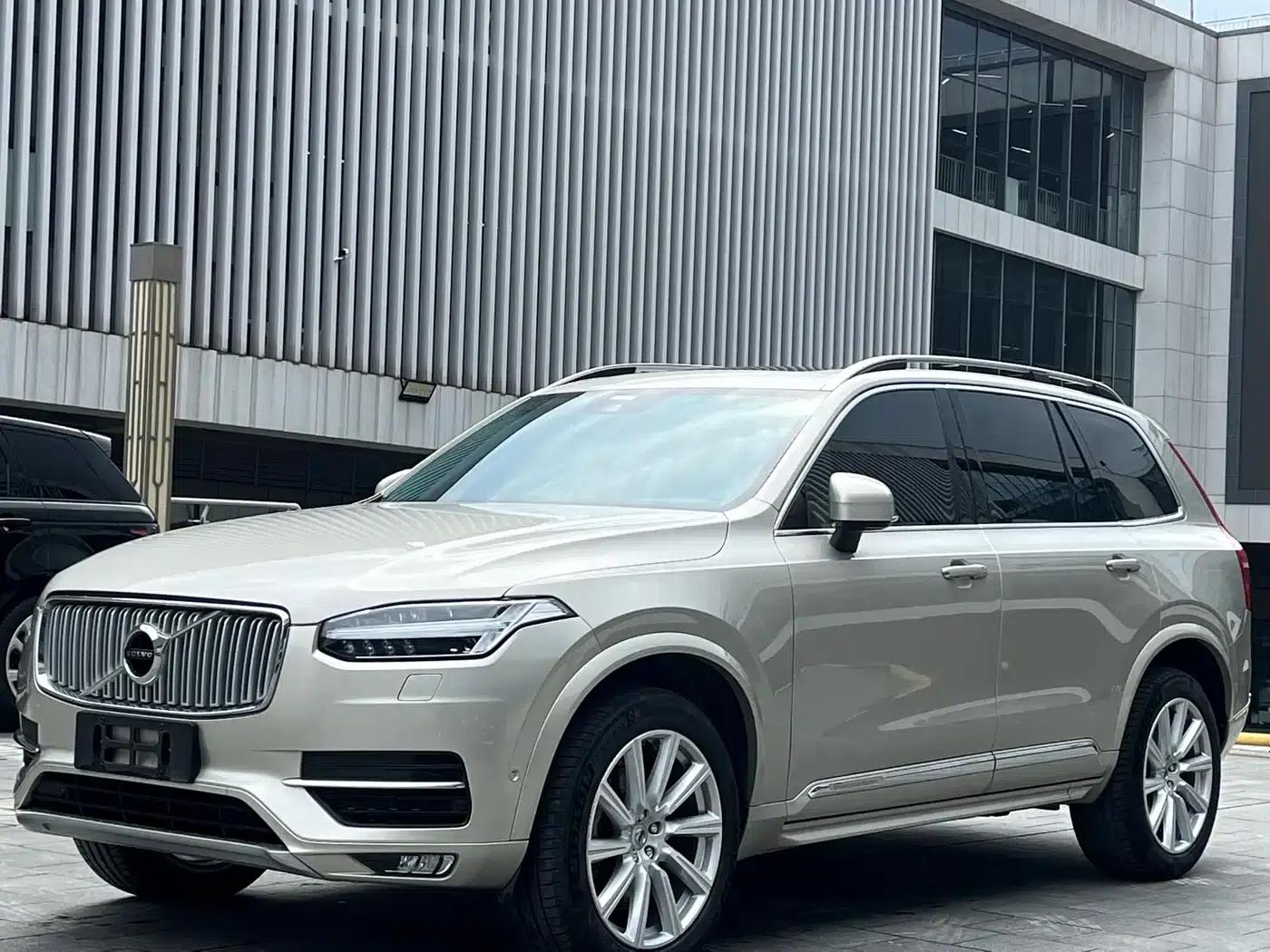 2015 Volvo XC90 T6 Smart Edition 7-seater — миниатюра 1