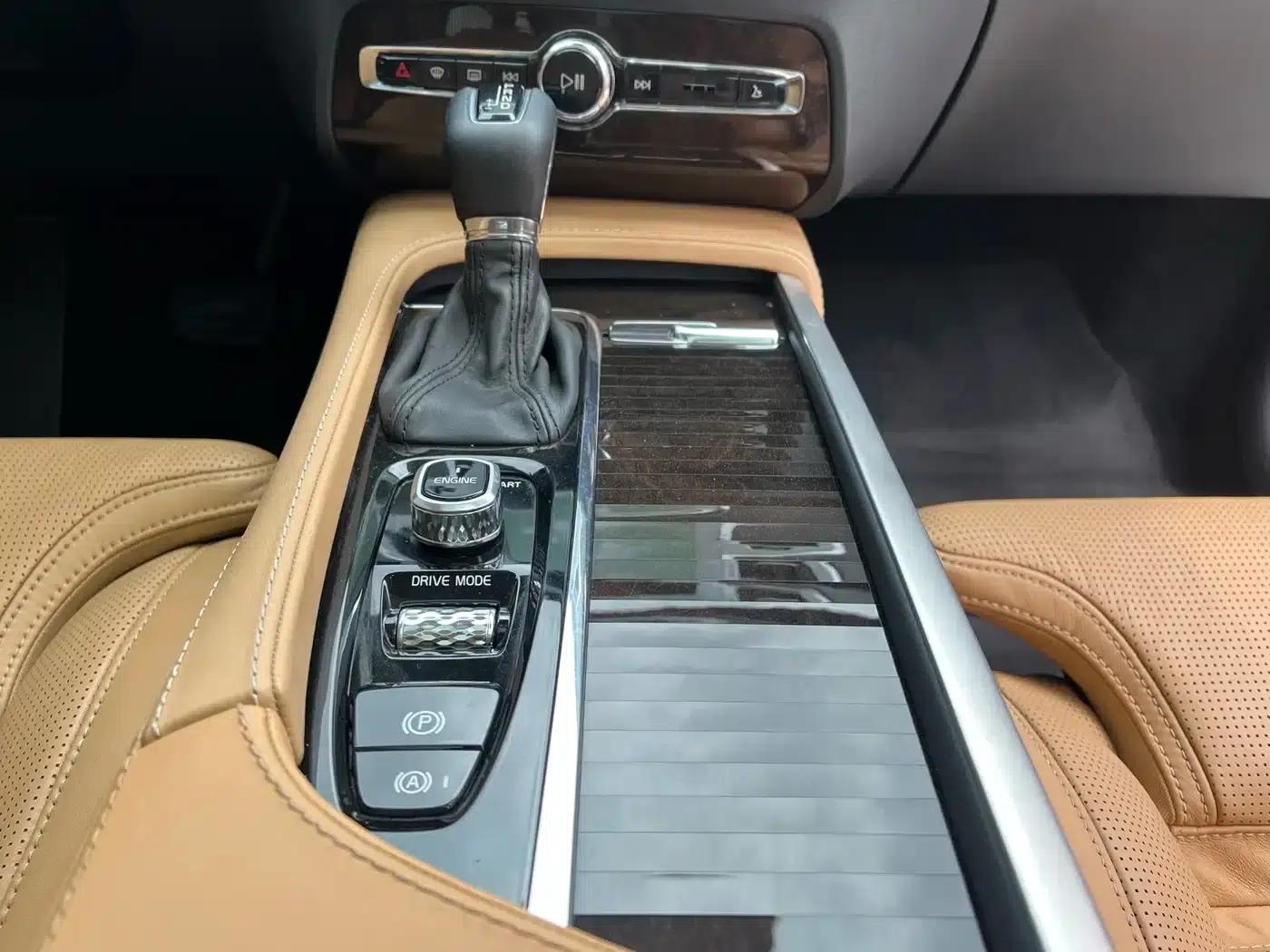 2015 Volvo XC90 T6 Smart Edition 7-seater — миниатюра 5