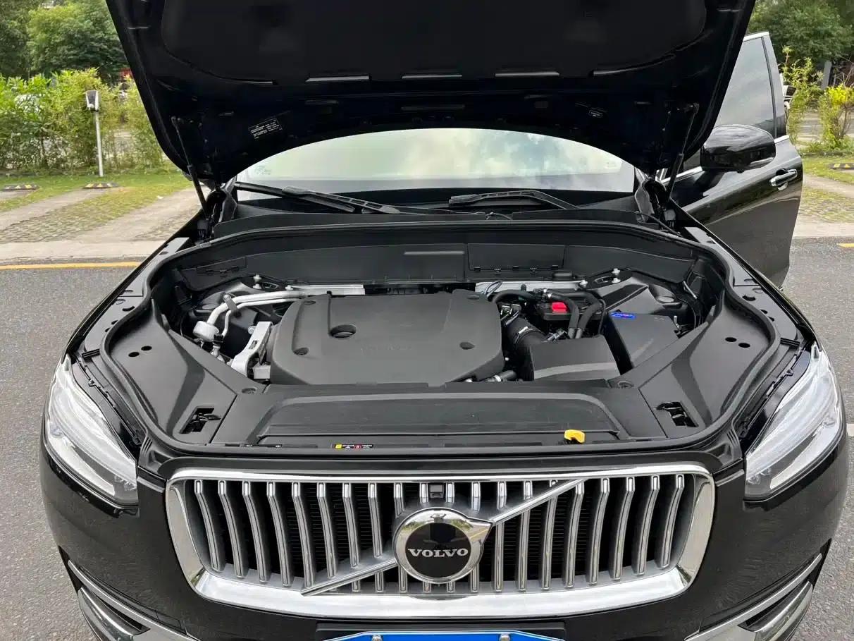 2023 Volvo XC90 B6 Inscription Luxury Edition 7-seater — миниатюра 11