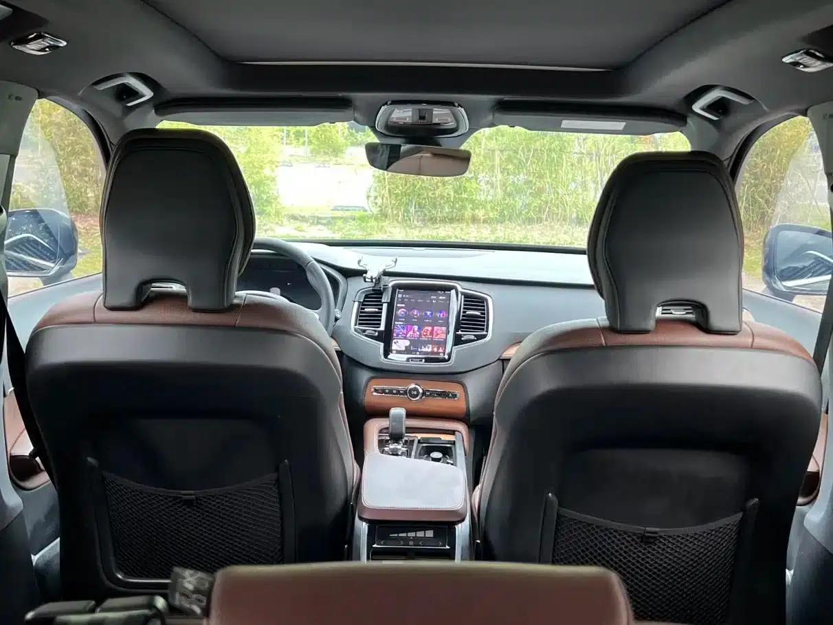 2023 Volvo XC90 B6 Inscription Luxury Edition 7-seater — миниатюра 7