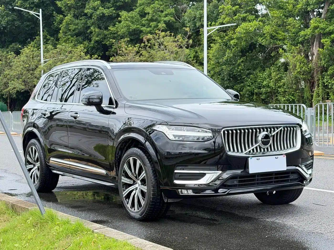 2021 Volvo XC90 B5 Smart Luxury Edition 7-seater — миниатюра 3