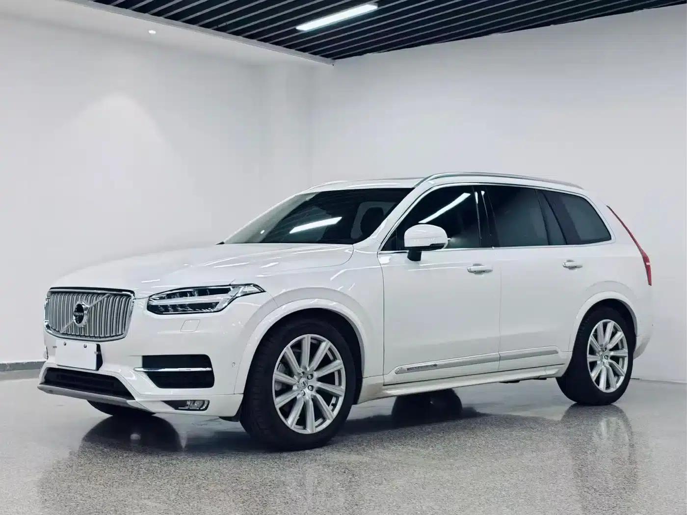 2018 Volvo XC90 T6 Inscription 7-seater — миниатюра 1
