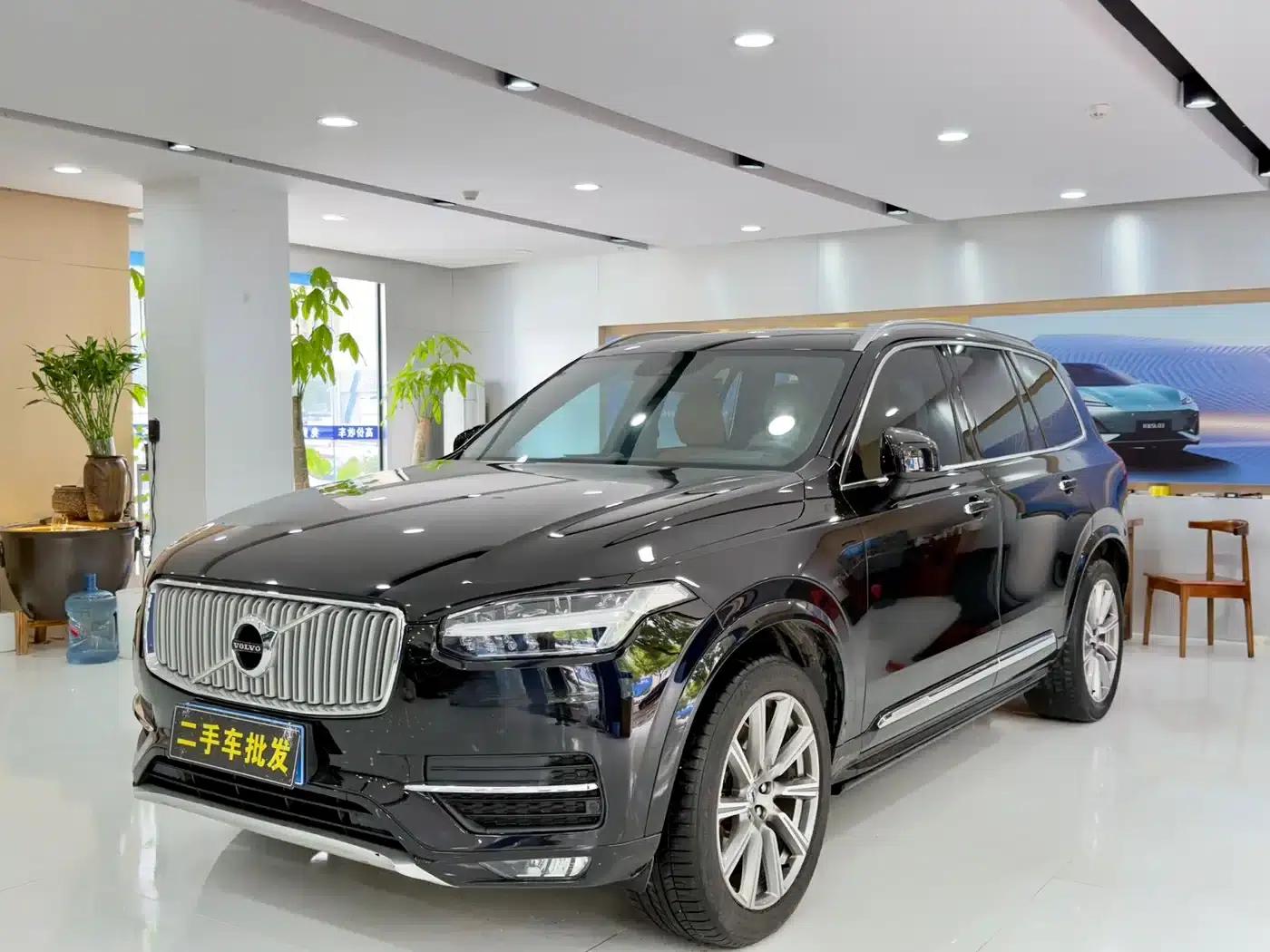 2019 Volvo XC90 T6 Smart Edition 7-seater (China V emission standard) — миниатюра 1