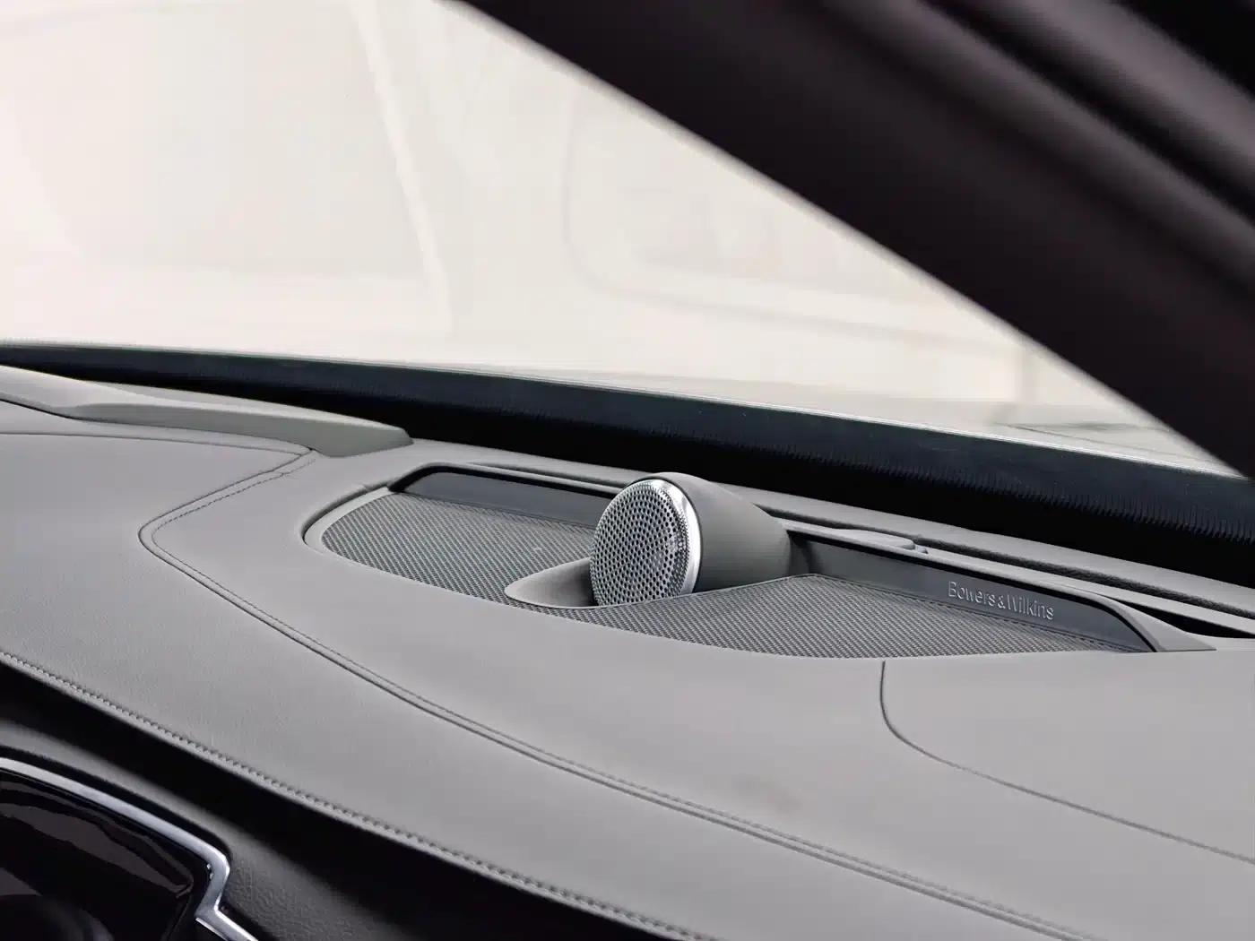 2021 Volvo XC90 B6 Inscription Luxury Edition 7-seater — миниатюра 13