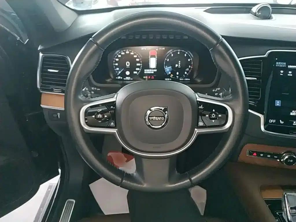 2021 Volvo XC90 B6 Inscription Luxury Edition 7-seater — миниатюра 11