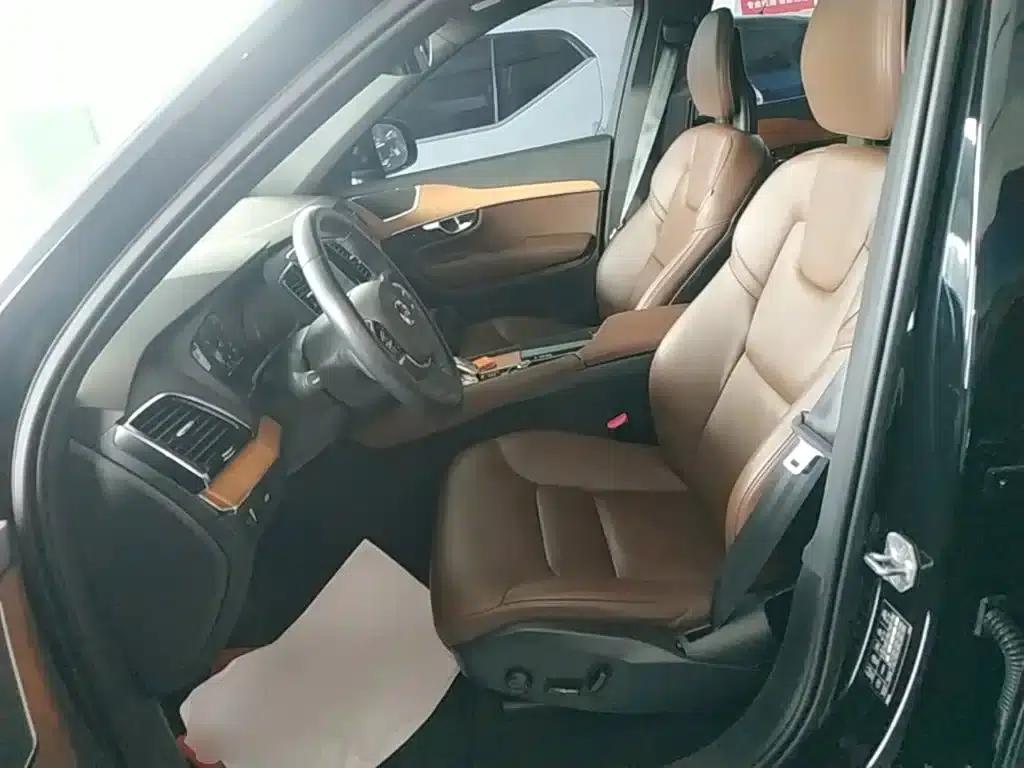 2021 Volvo XC90 B6 Inscription Luxury Edition 7-seater — миниатюра 15