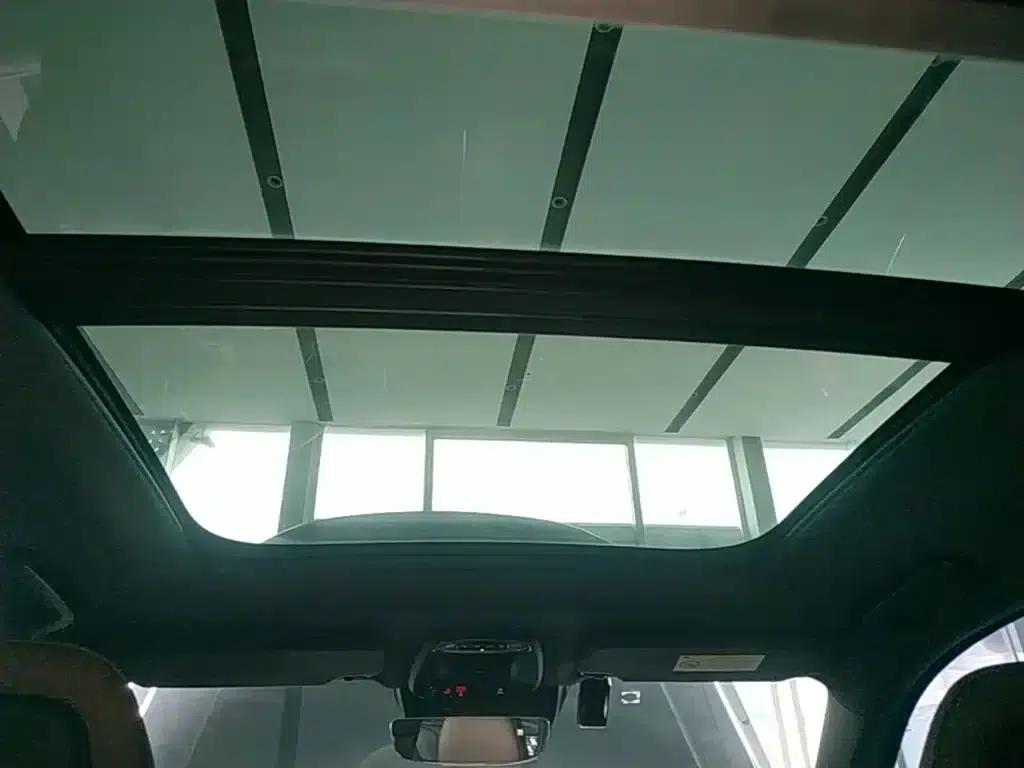2021 Volvo XC90 B6 Inscription Luxury Edition 7-seater — миниатюра 18