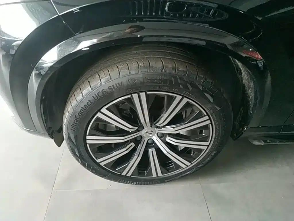 2021 Volvo XC90 B6 Inscription Luxury Edition 7-seater — миниатюра 23