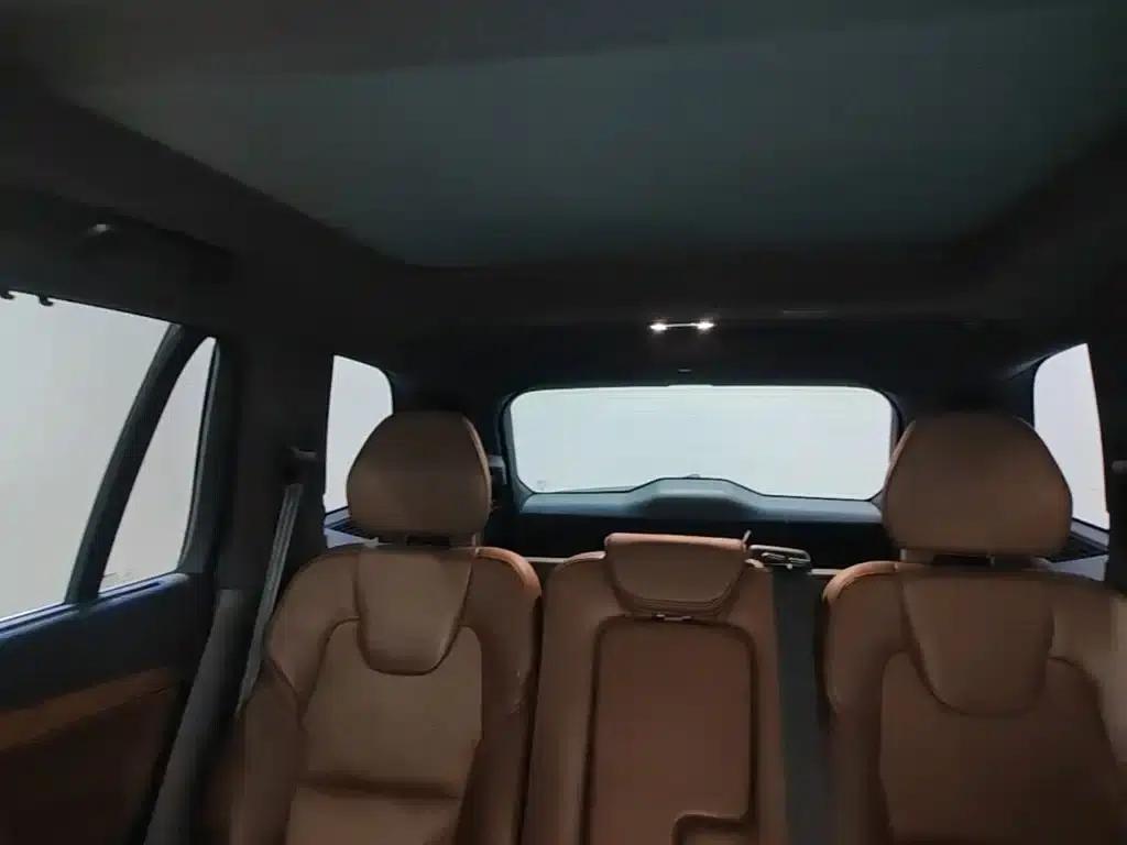 2021 Volvo XC90 B6 Inscription Luxury Edition 7-seater — миниатюра 14