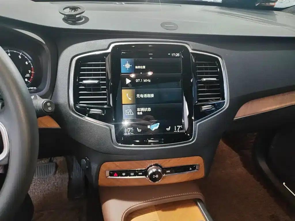 2021 Volvo XC90 B6 Inscription Luxury Edition 7-seater — миниатюра 9