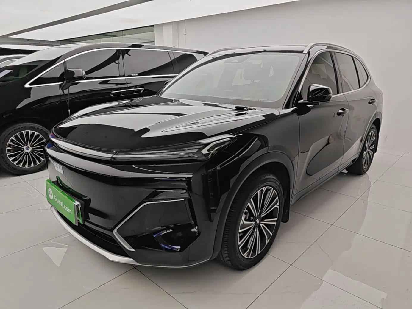 Geely Galaxy Xingjian 7 EM-i 2025 120km Navigator Edition — миниатюра 1