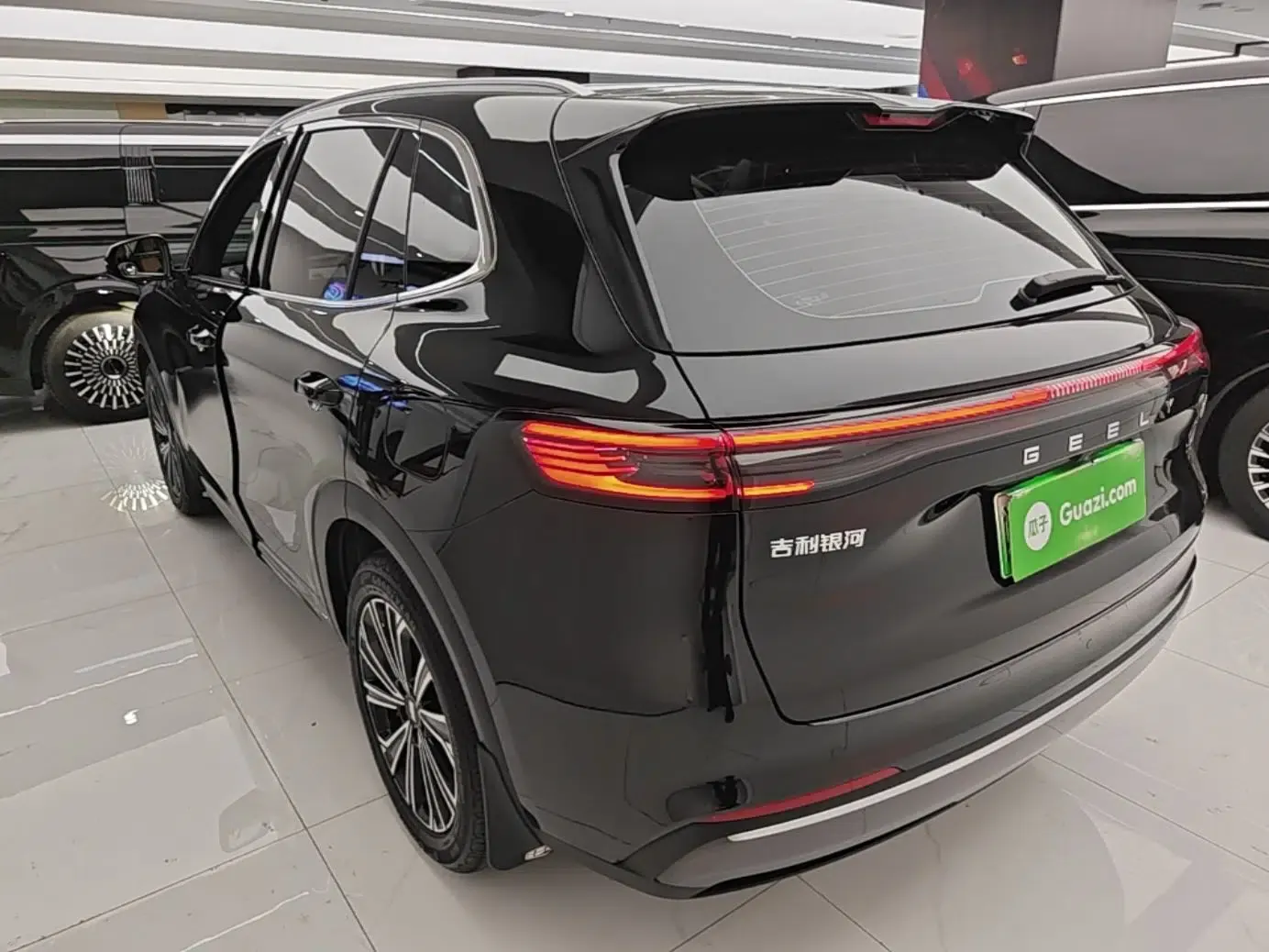 Geely Galaxy Xingjian 7 EM-i 2025 120km Navigator Edition — миниатюра 4