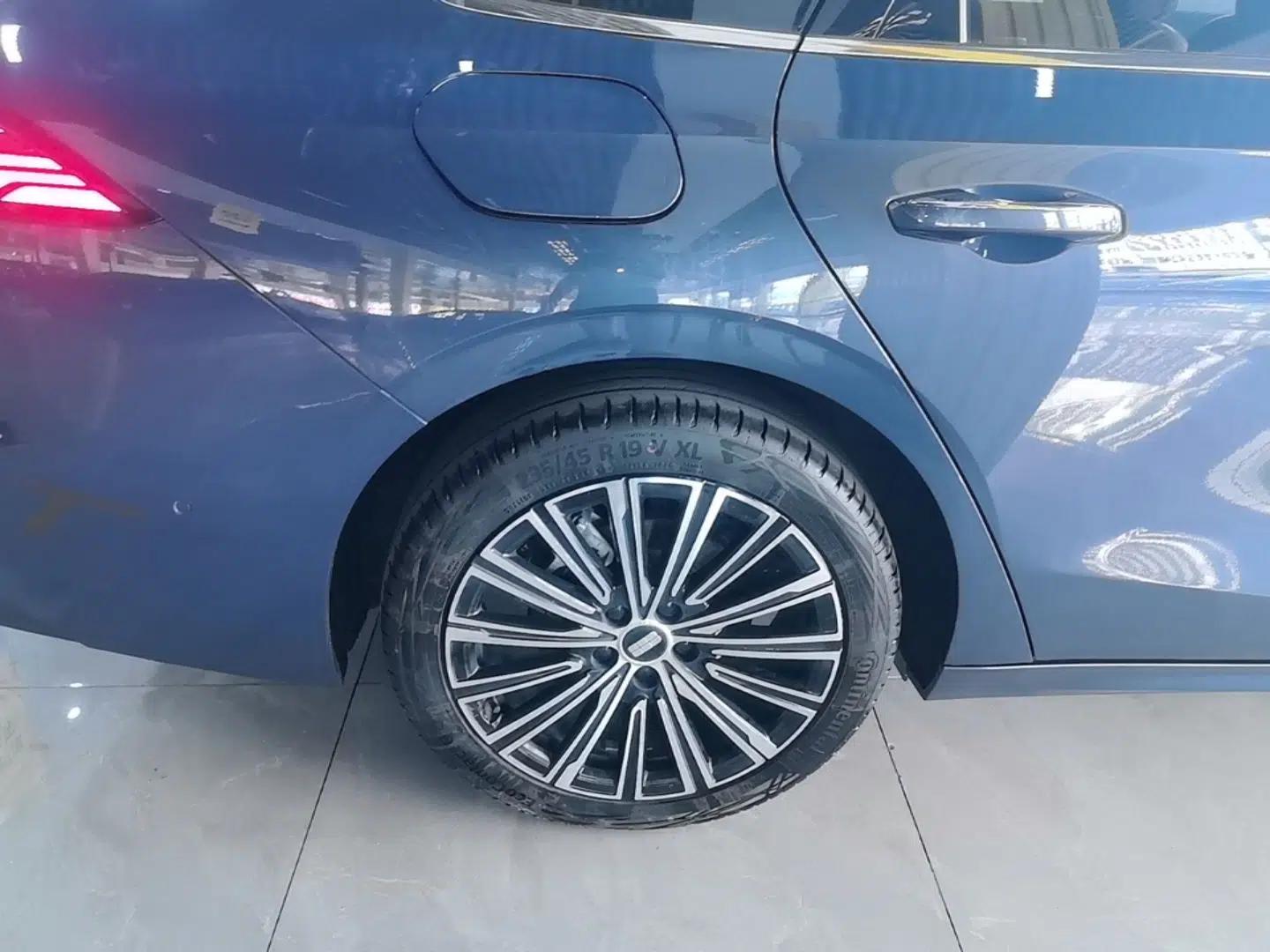 Geely Galaxy A7 2025 Model EM-i 150km Starship Edition — миниатюра 11