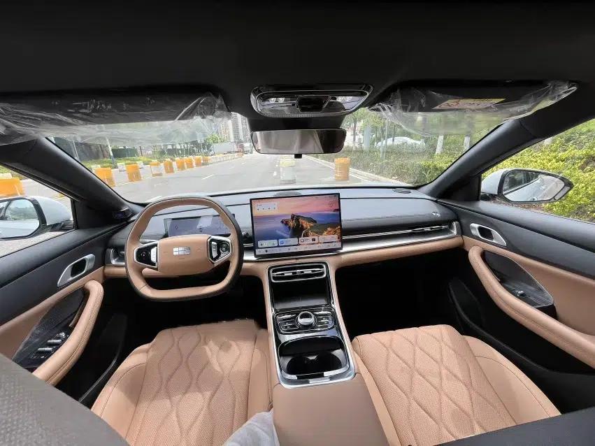 Geely Galaxy A7 2025 Model EM-i 150km Long-Distance Edition — миниатюра 33