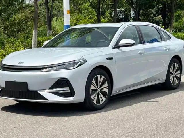 Geely Galaxy A7 2025 Model EM-i 150km Long-Distance Edition