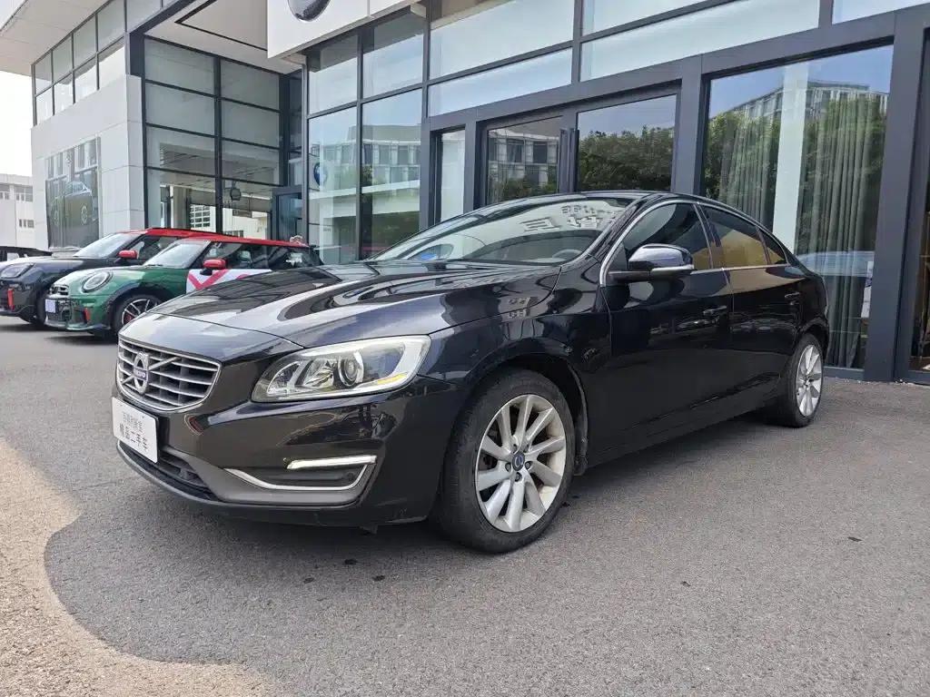 2015 Volvo S60 S60L 2.0T Smart Edition — миниатюра 1