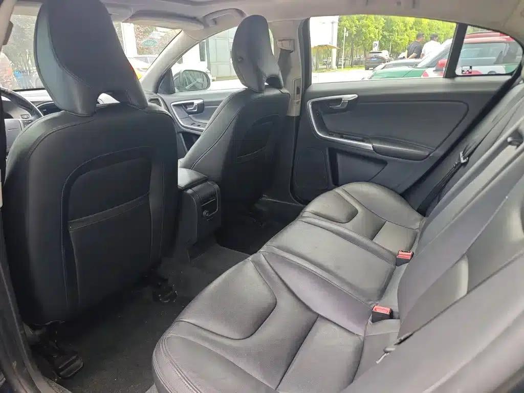 2015 Volvo S60 S60L 2.0T Smart Edition — миниатюра 8