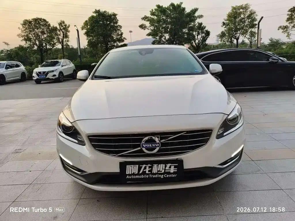 2018 Volvo S60 S60L T3 Smart Edition — миниатюра 2