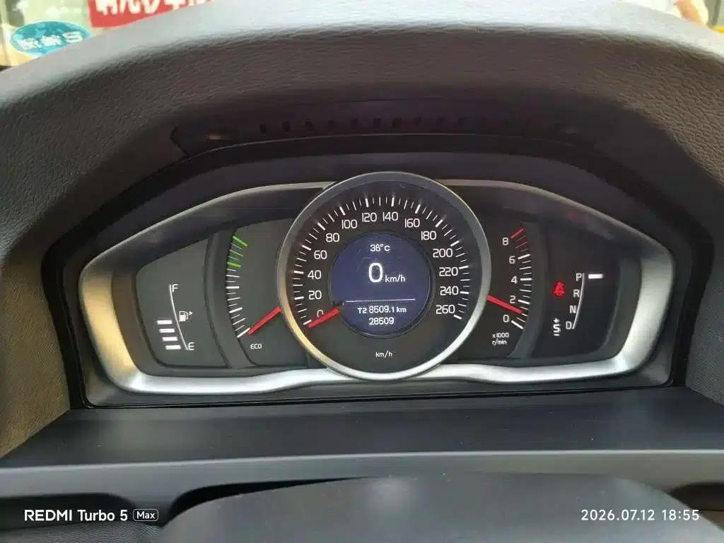 2018 Volvo S60 S60L T3 Smart Edition — миниатюра 4