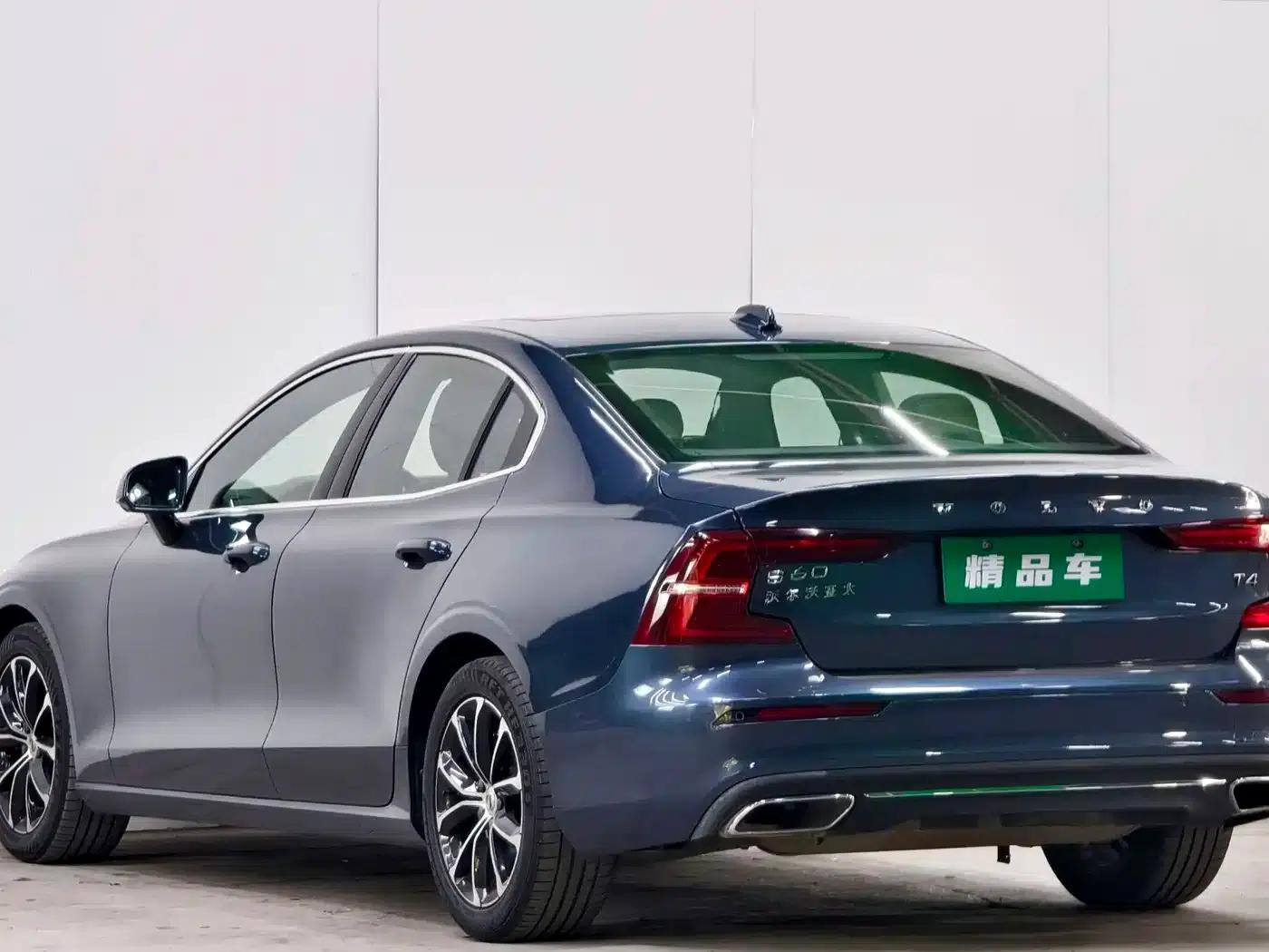 2021 Volvo S60 T4 Inscription Luxury Edition — миниатюра 6