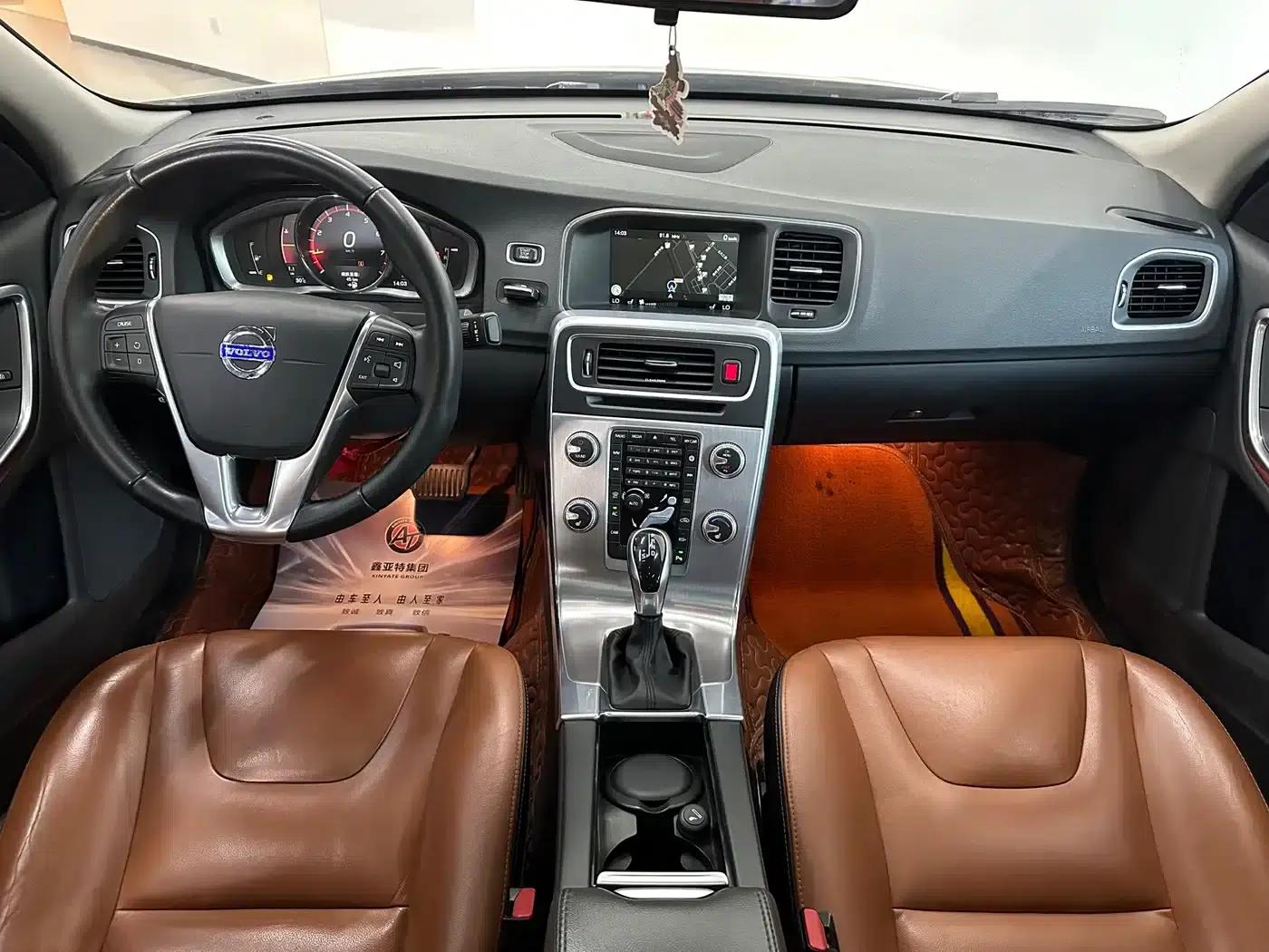 2017 Volvo S60L T4 Smart Edition — миниатюра 16