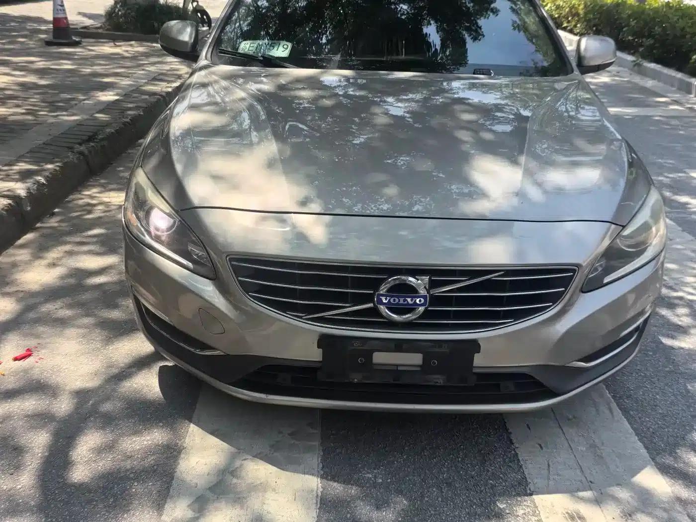 2015 Volvo S60 S60L T5 Smart Edition — миниатюра 2