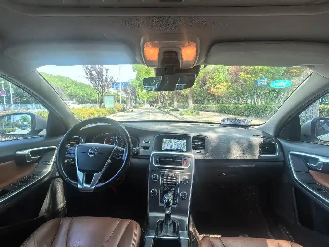 2015 Volvo S60 S60L T5 Smart Edition — миниатюра 14