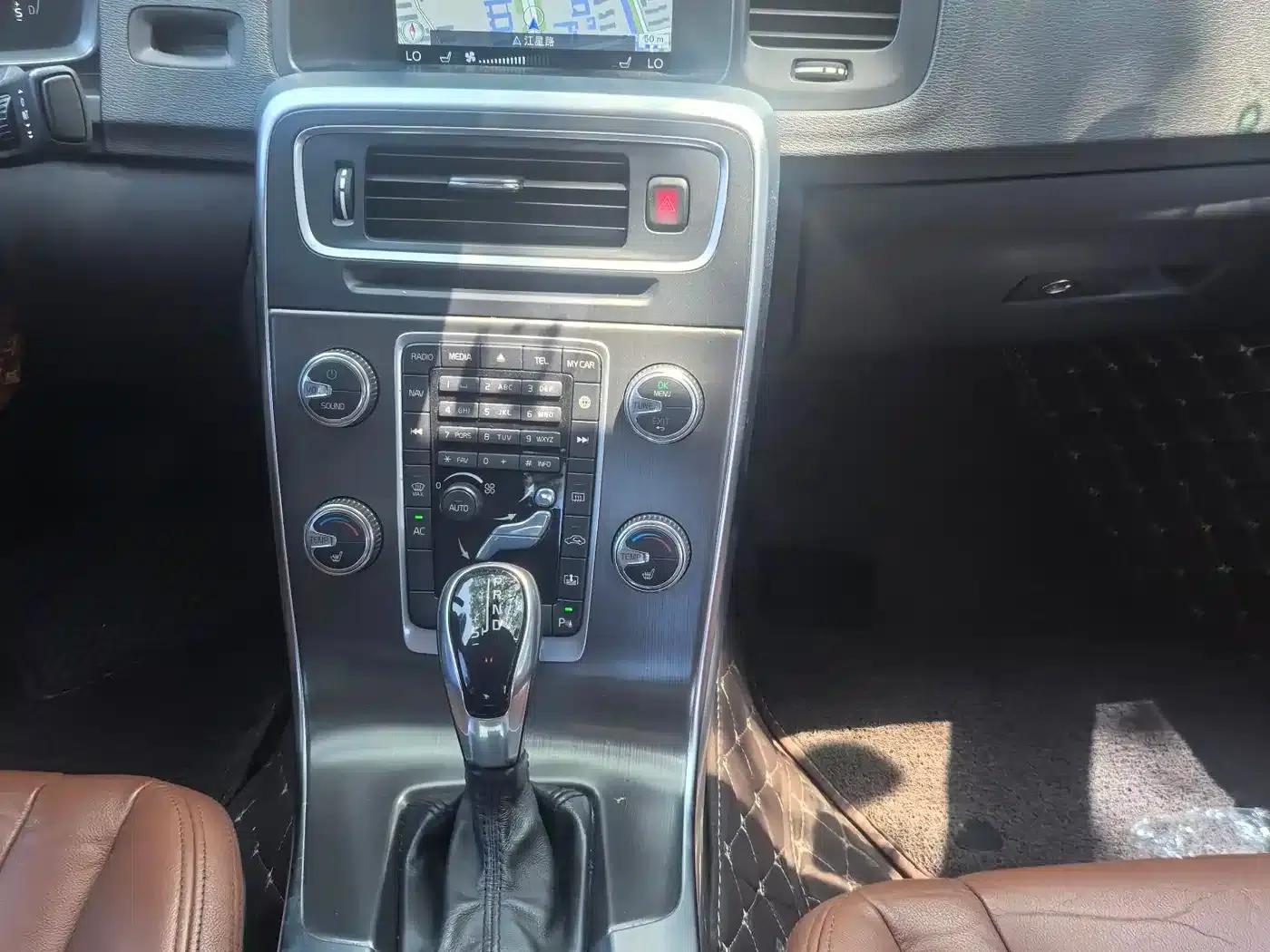 2015 Volvo S60 S60L T5 Smart Edition — миниатюра 15