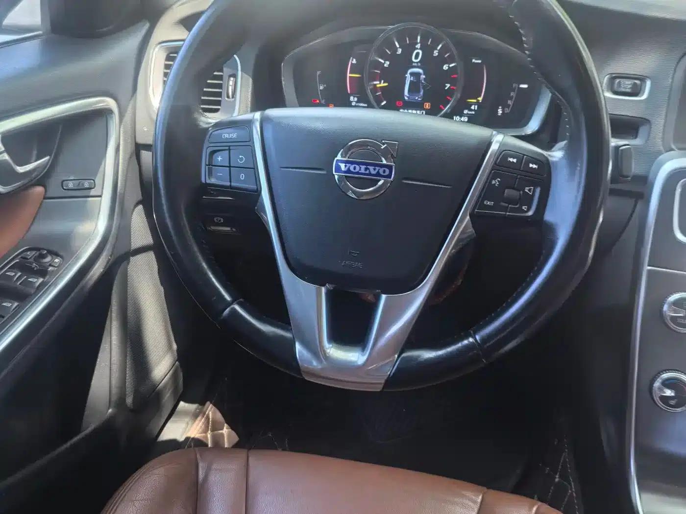 2015 Volvo S60 S60L T5 Smart Edition — миниатюра 16