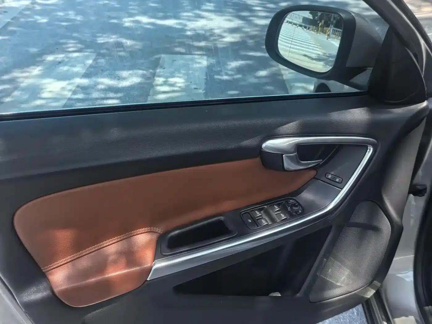 2015 Volvo S60 S60L T5 Smart Edition — миниатюра 6